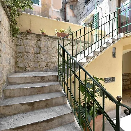 Luxury * Split