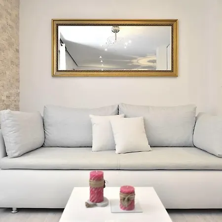 Luxury Split